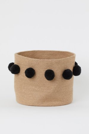 STORAGE BASKET WITH POMPOMS